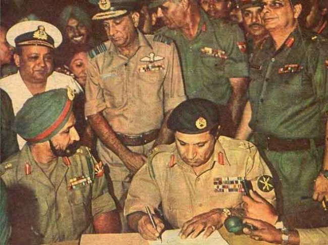 যুদ্ধাপরাধী বিচার সহায়তা যুদ্ধাপরাধী বিচার সহায়তা