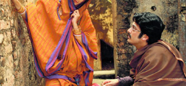 ঋতুপর্ণের চলচ্চিত্র: নৌকাডুবি ঋতুপর্ণের চলচ্চিত্র: নৌকাডুবি