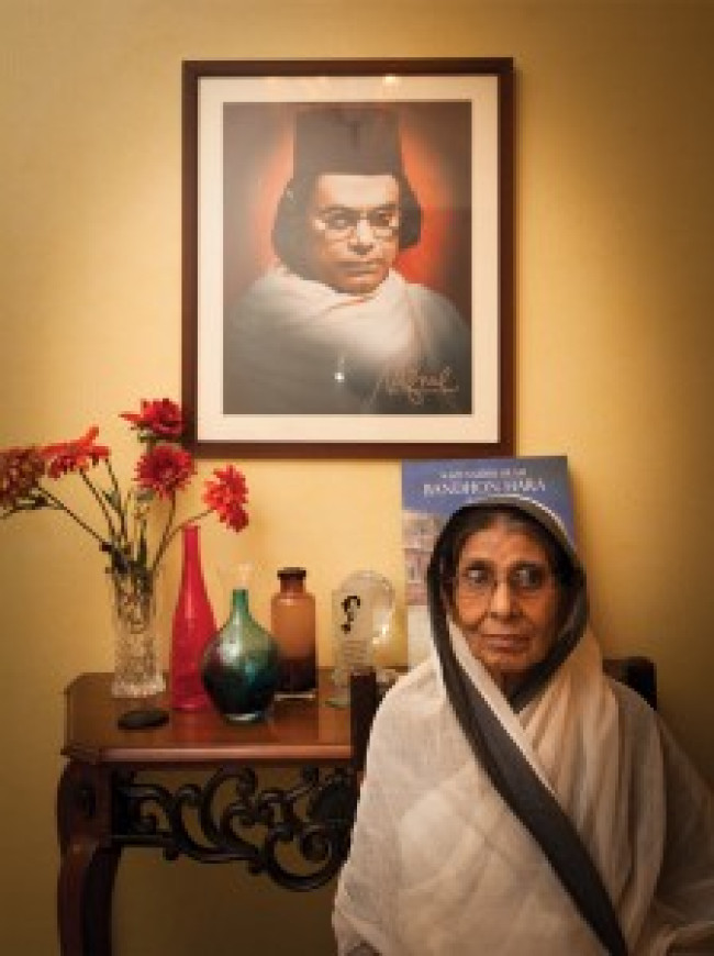 উমার কবি, উমার সব্যসাচী উমার কবি, উমার সব্যসাচী