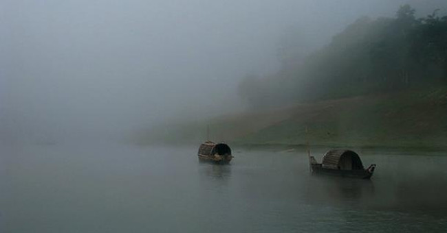 দেশে ফেরার টুকরো গল্প